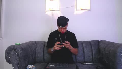 Snapshot of harry_jhonsonn chatting on February 12, 1:41 am Harry online show from February 12, 1:41 am