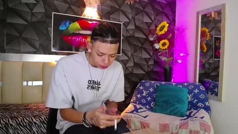 Snapshot of harry_jhonsonn chatting on January 4, 12:48 am Harry online show from January 4, 12:48 am