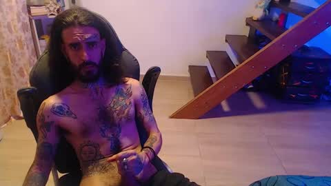 Snapshot of harry_reems_ chatting on January 9, 11:13 pm OMAR online show from January 9, 11:13 pm