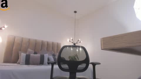 Harry Jones online show from December 8, 5:44 pm