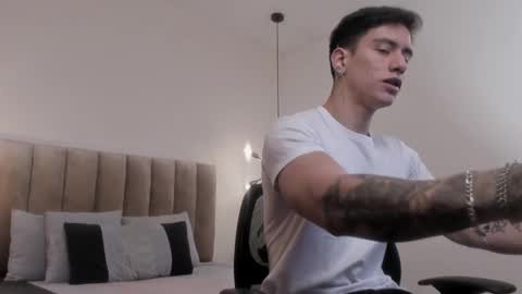 Harry Jones online show from February 14, 5:25 pm