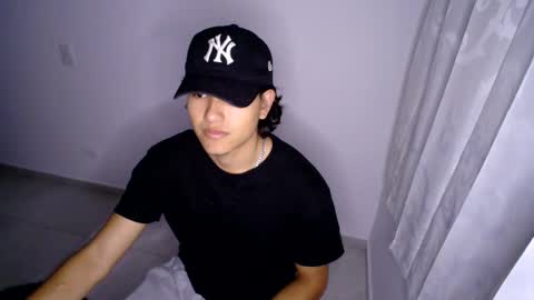 Snapshot of haru_boi chatting on December 11, 3:15 am Haru online show from December 11, 3:15 am