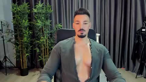 Snapshot of haydenspears chatting on March 1, 8:03 am HaydenSpears online show from March 1, 8:03 am