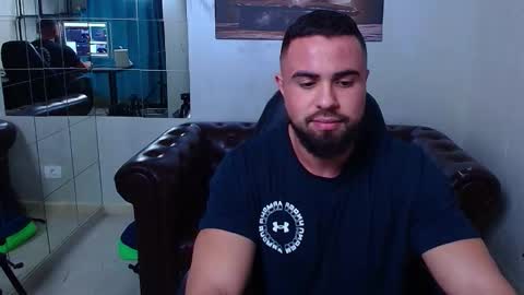 HayesWood online show from December 22, 5:48 am