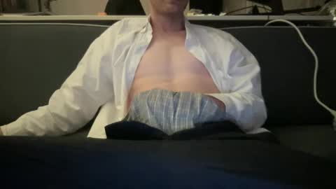 hchappel19 online show from October 10, 8:56 pm