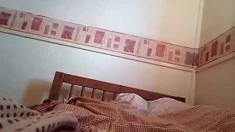 heardinio5 online show from September 12, 5:13 pm