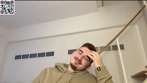 Max online show from November 25, 8:38 am