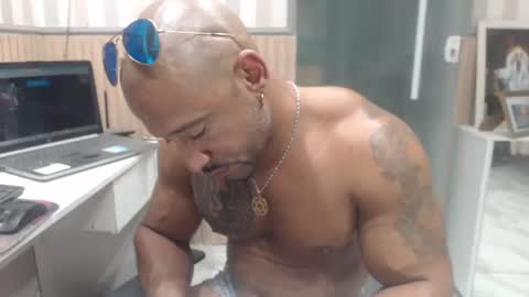 hebertgomes online show from November 7, 8:56 pm