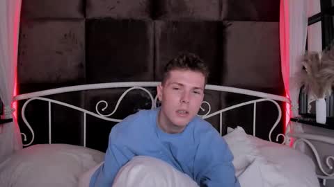 Snapshot of hector_spector chatting on October 1, 9:30 pm Hector online show from October 1, 9:30 pm