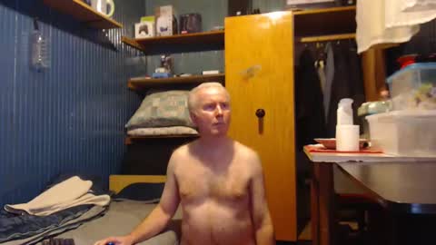 Snapshot of hedonista67 chatting on February 8, 6:55 pm hedonista67 online show from February 8, 6:55 pm