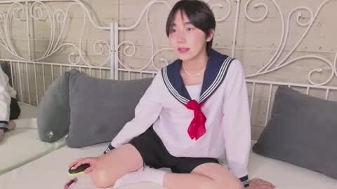 HEEJIN online show from November 5, 9:55 am