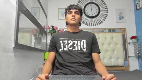 heiker_ online show from March 1, 2:26 am