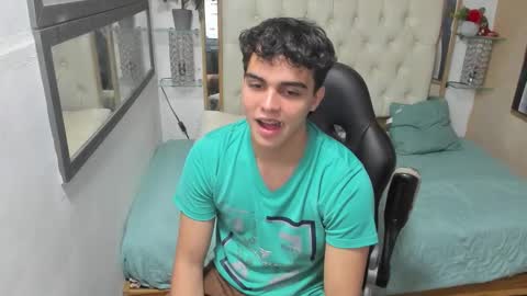 heiker_ online show from September 24, 2:44 am