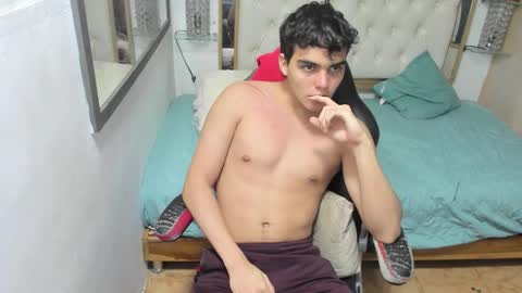 heiker_ online show from October 4, 3:22 am