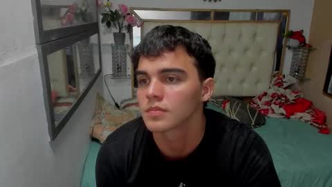 heiker_ online show from November 15, 4:14 am