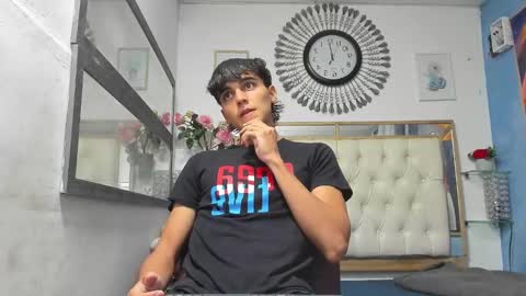 heiker_ online show from March 2, 2:19 am