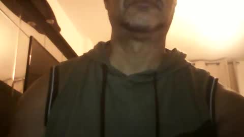 Snapshot of heistt chatting on September 18, 8:33 pm Heist Stein online show from September 18, 8:33 pm