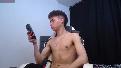   CROW  online show from October 25, 5:09 am