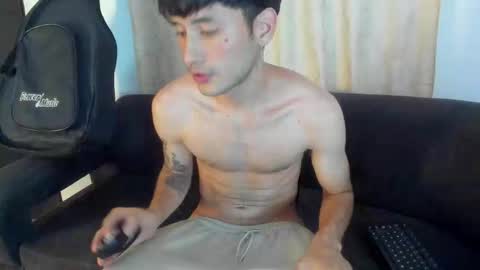 henrik_senn online show from October 12, 2:27 am