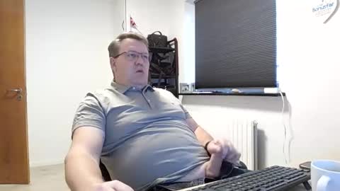 henrikrp1971 online show from January 24, 12:10 pm