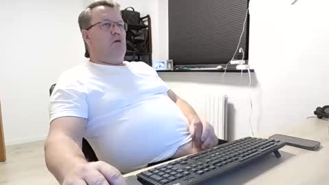 henrikrp1971 online show from January 7, 6:56 pm