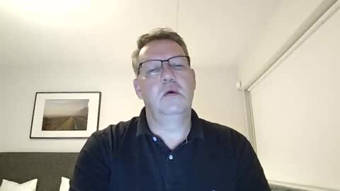 henrikrp1971 online show from September 14, 9:28 pm