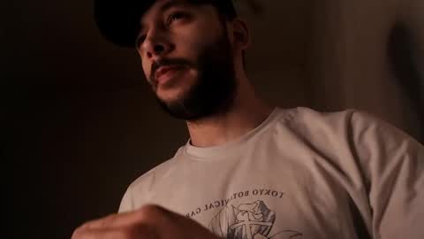 HenryAxe online show from April 5, 11:29 am