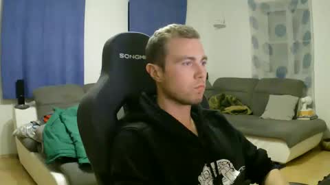 John Pearl online show from March 9, 7:08 pm