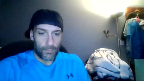 hereforyou1987 online show from December 30, 6:49 pm