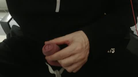 hero0111 online show from April 19, 2:05 pm