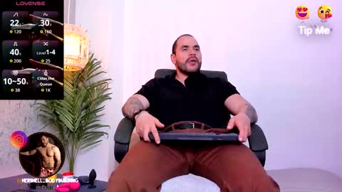 hershell_ online show from October 6, 6:23 pm