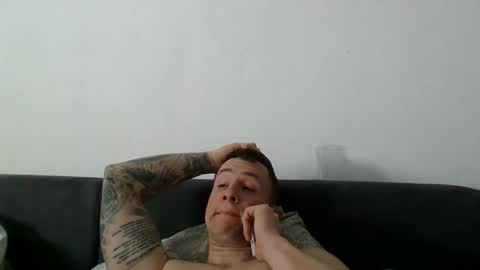 Snapshot of heteroboyxx chatting on February 22, 9:45 am heteroboyxx online show from February 22, 9:45 am