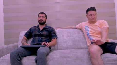 heteros men online show from December 23, 1:56 pm