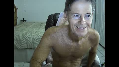 hewes1 online show from November 19, 10:15 am