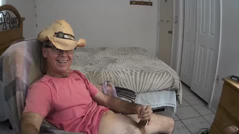 hewes1 online show from February 3, 7:00 pm