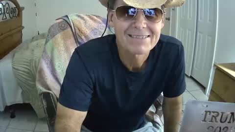 hewes1 online show from January 20, 7:46 pm