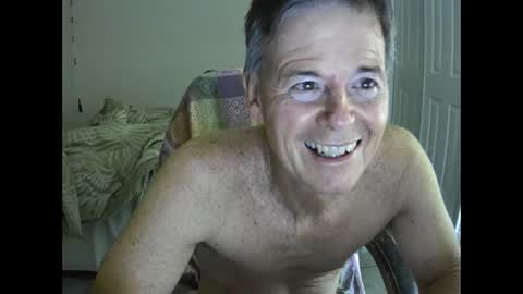 hewes1 online show from December 18, 9:36 am