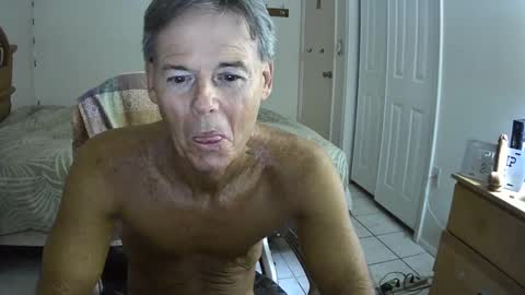 hewes1 online show from October 4, 9:36 am