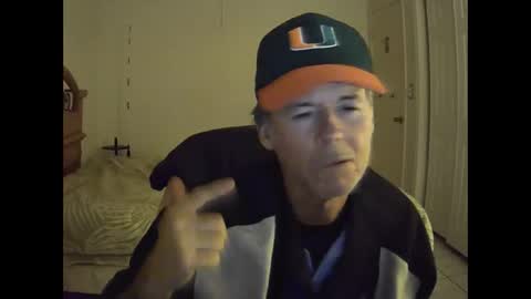 hewes1 online show from February 3, 12:30 am