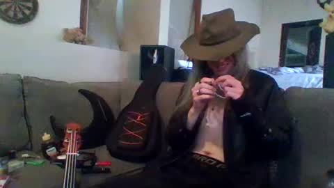 hey_mikky online show from October 7, 6:01 pm
