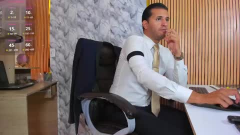 George online show from April 15, 1:44 pm