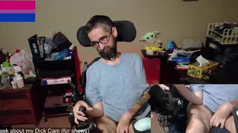 Snapshot of highpriest_belial chatting on December 12, 12:05 am James Belial online show from December 12, 12:05 am