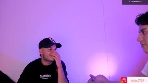 hikalev online show from November 22, 4:23 am