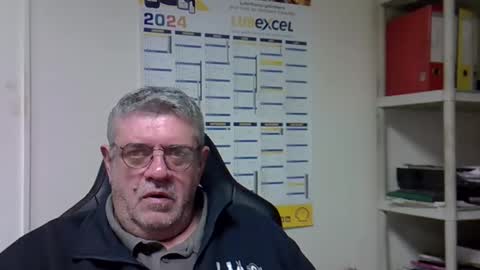 hippo online show from December 23, 6:55 am