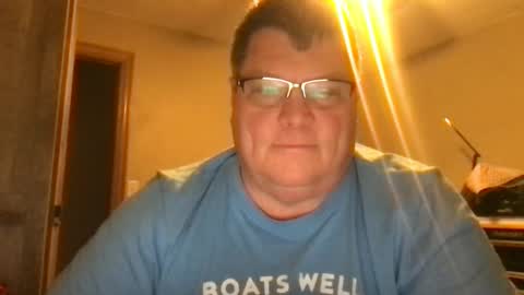 Snapshot of hmmtat chatting on December 4, 12:52 am hmmtat online show from December 4, 12:52 am