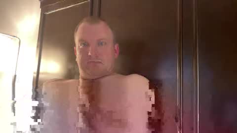 hockeyboy2015 online show from October 21, 9:50 pm