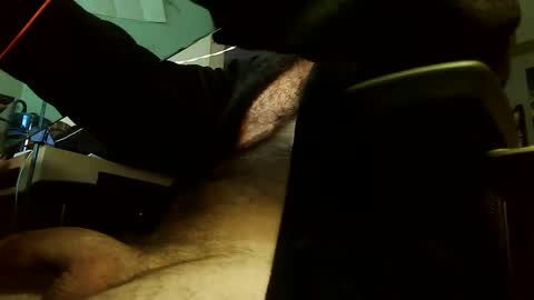 Snapshot of hockeybrad92 chatting on January 22, 10:50 am Hairy Hockey Player 92 online show from January 22, 10:50 am