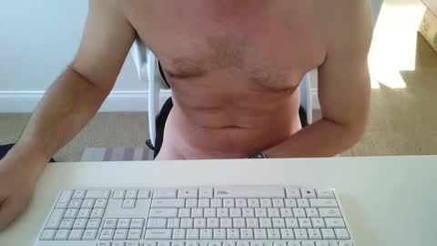 Snapshot of holymoses8 chatting on March 4, 1:59 pm holymoses8 online show from March 4, 1:59 pm