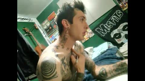 homeinvasion online show from December 11, 7:32 pm