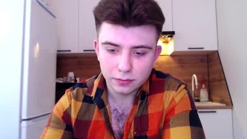 Snapshot of honey_furry chatting on March 1, 4:26 am Wolfy online show from March 1, 4:26 am